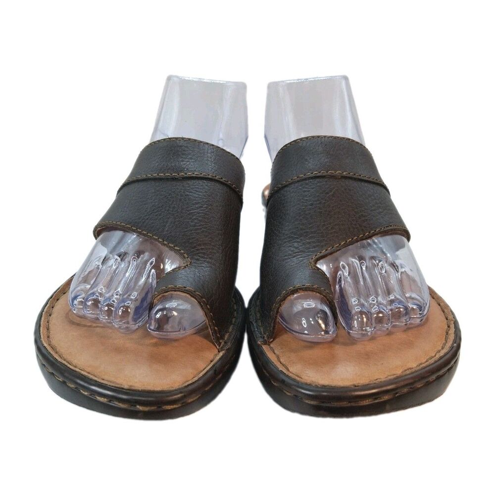 Born Brown Leather Toe Loop Slide Thong Sandals Womens Size 9 Comfort Low Heel